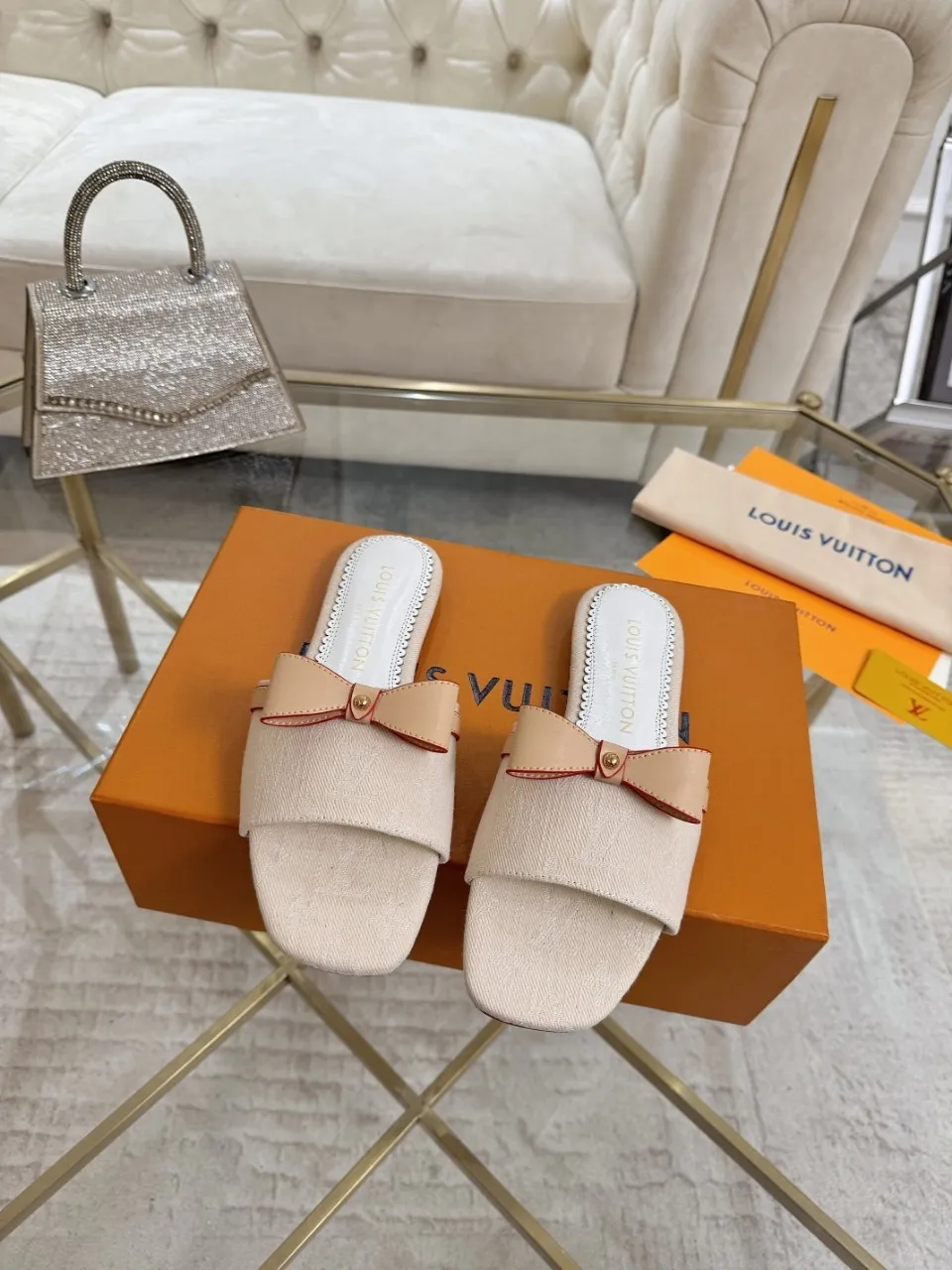 👟👟Ex-factory price 340👟👟 Genuine leather sole +40 Lv denim jacquard slippers, ex-factory price 70-43 Leather sole +40
